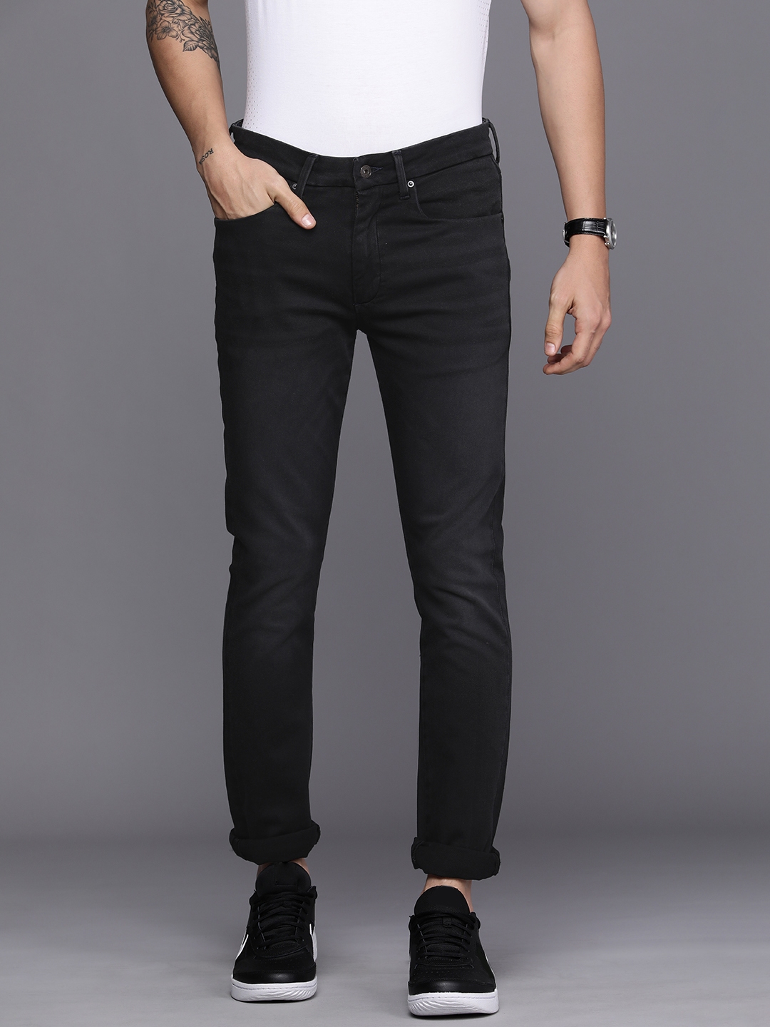 Buy Louis Philippe Jeans Men Black Slim Fit Low Rise Stretchable Jeans ...