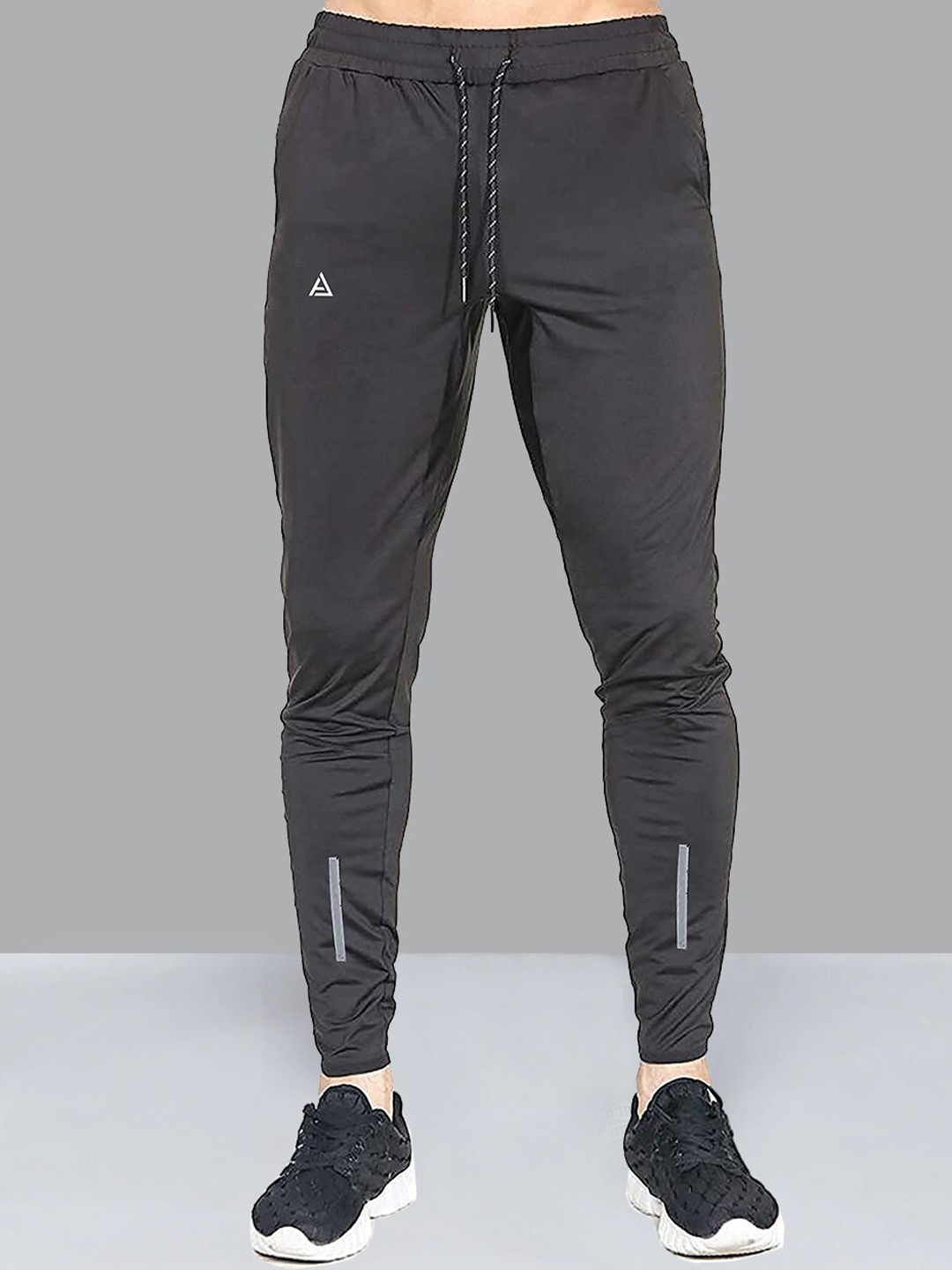 avolt track pants