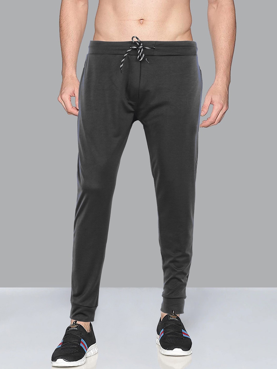 avolt track pants