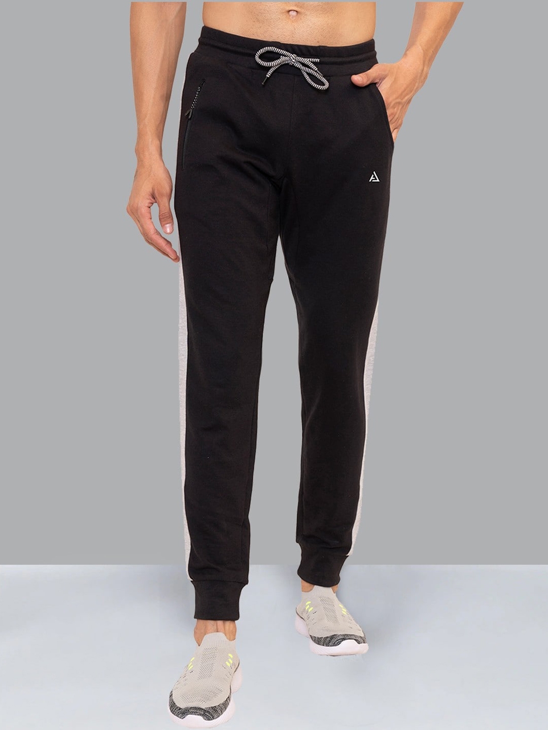 avolt track pants