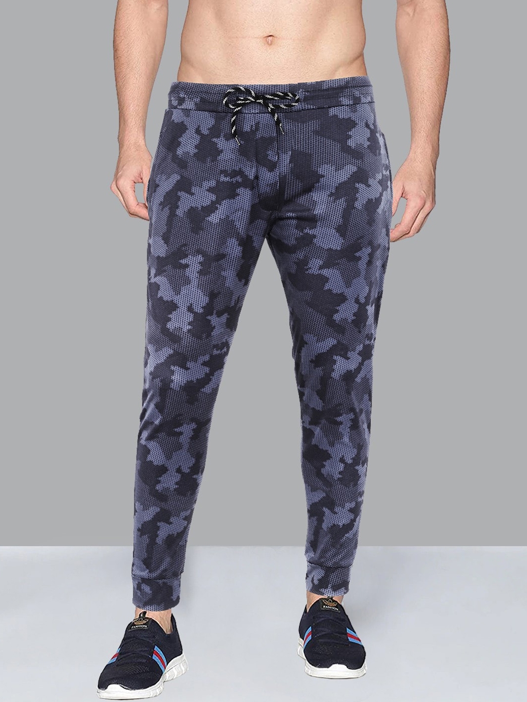 avolt track pants