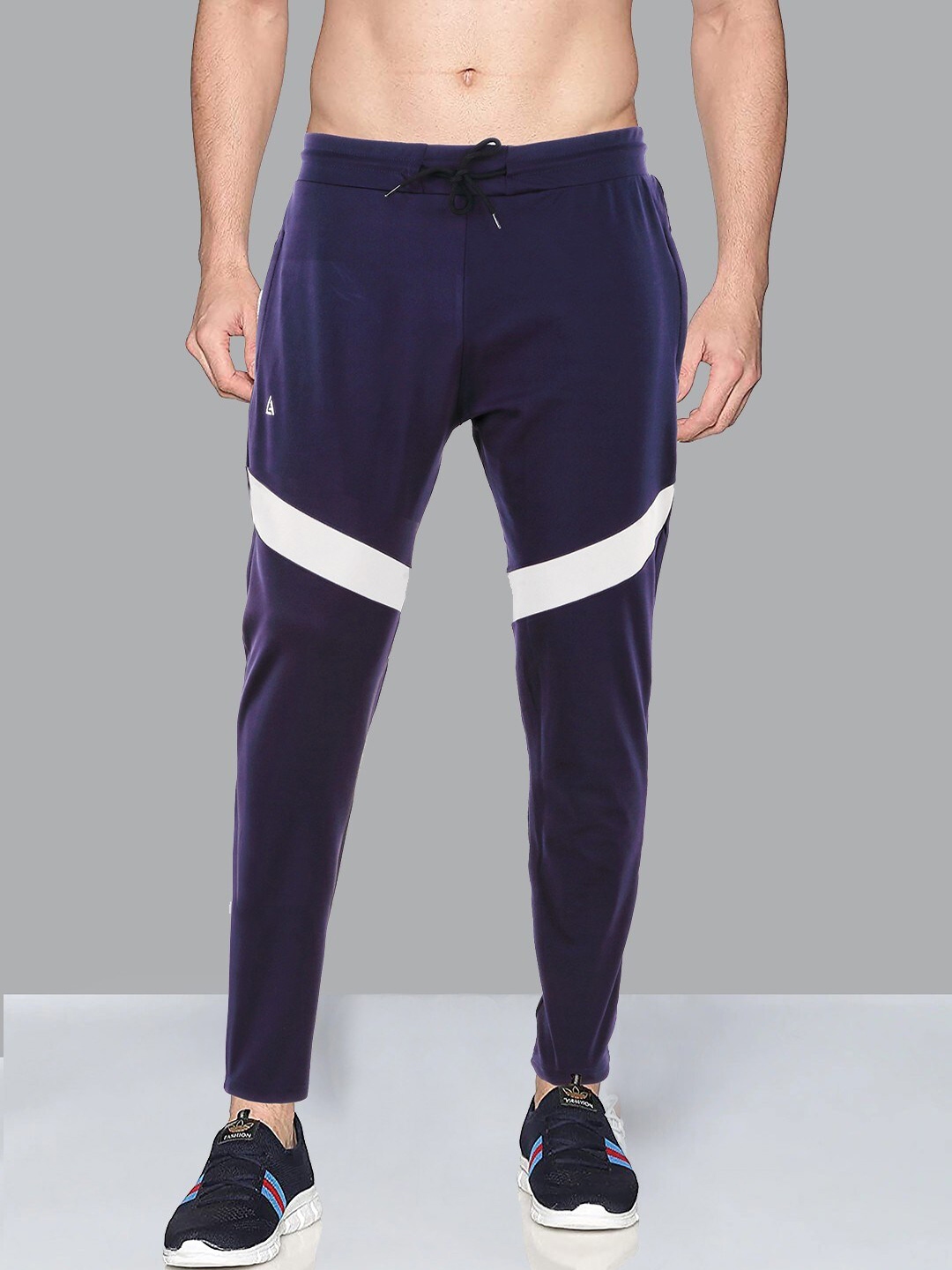 avolt track pants