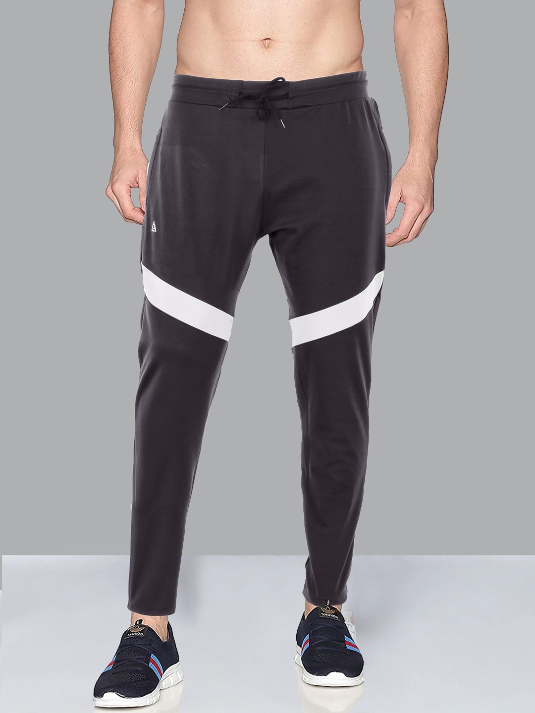 Buy AVOLT Men Black Solid Slim Fit Cotton Track Pant - Track Pants for ...