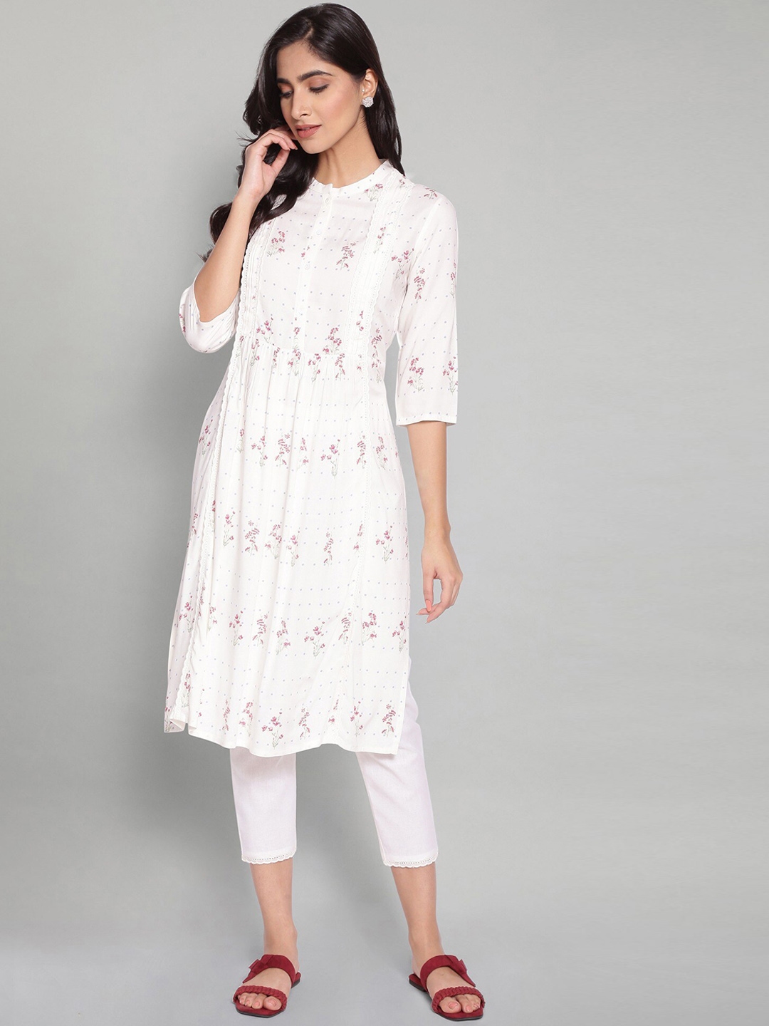 Buy W Women White Floral Printed Thread Work Floral Kurta Kurtas For Women 18244250 Myntra 8646