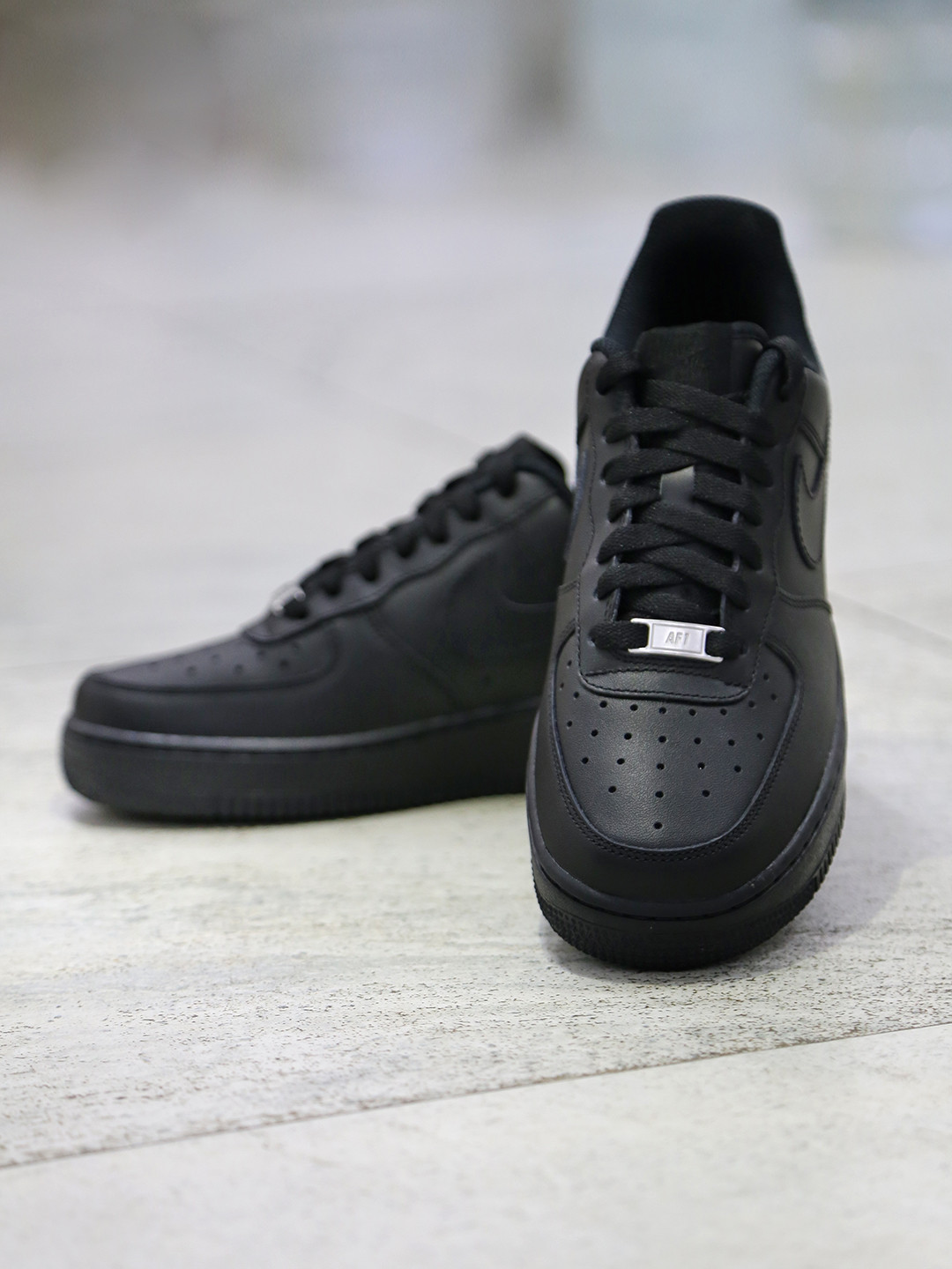 black air force 1 mid top mens