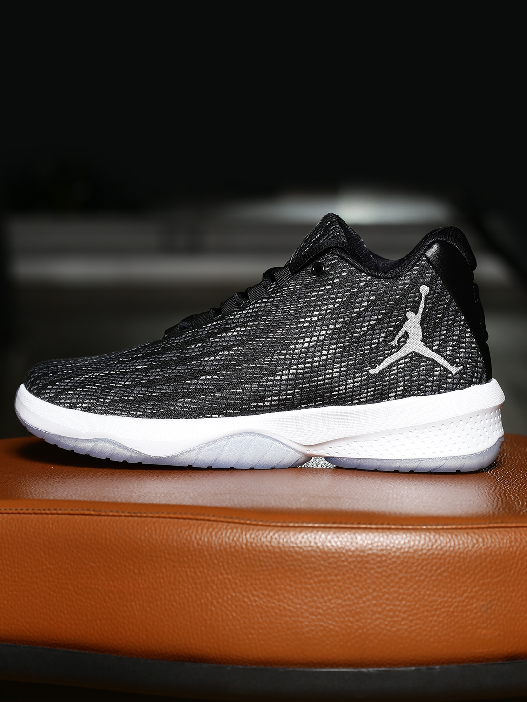 jordan b fly basketball shoes