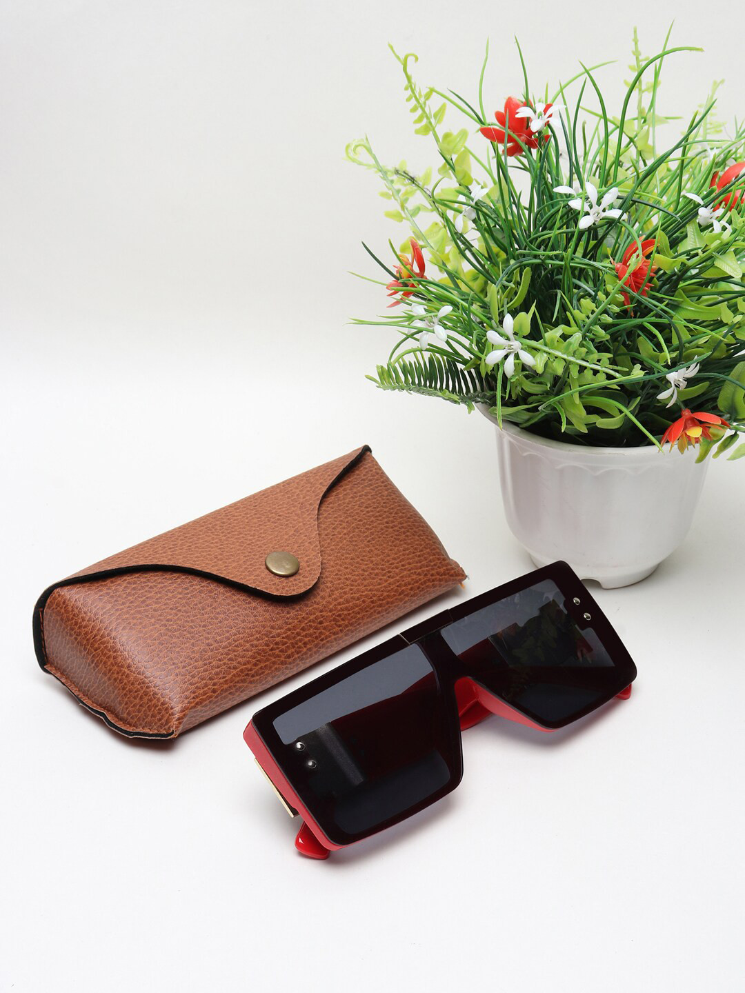 Buy CELEBRITY SUNGLASSES Unisex Black Lens & Red Square Sunglasses With