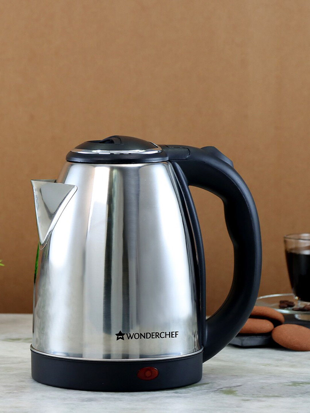 Buy Wonderchef Silver Toned & Black Crescent Electric Kettle 1.8 Liter