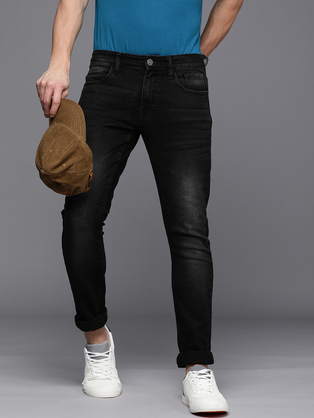 Buy WROGN Men Black Slim Fit Light Fade Stretchable Casual Jeans