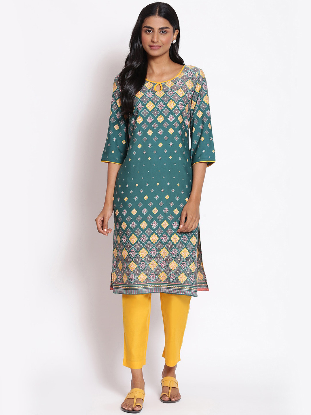 Women's Green Ethnic Motifs Printed Kurta Sets with Palazzos