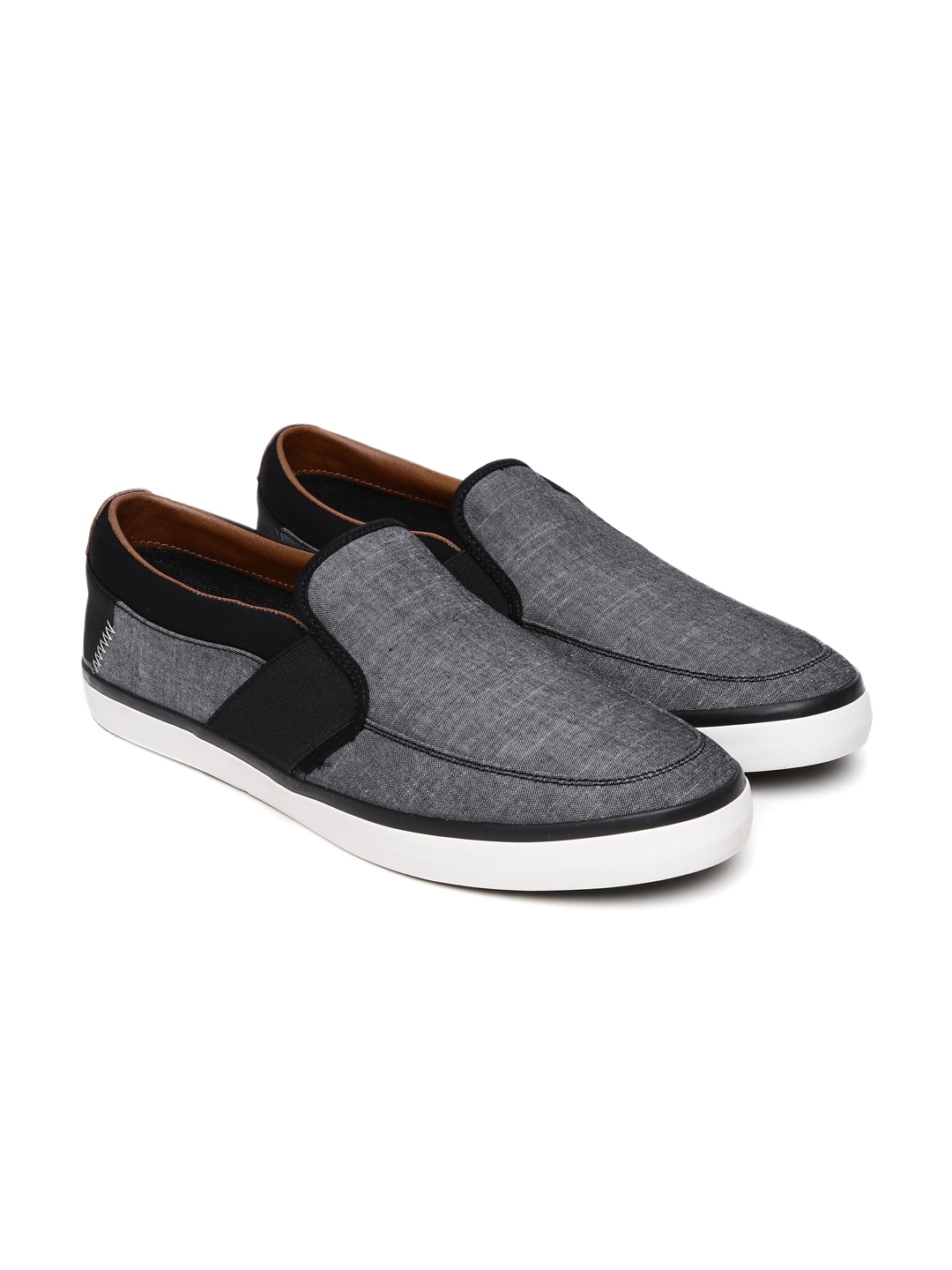 slip on shoes myntra