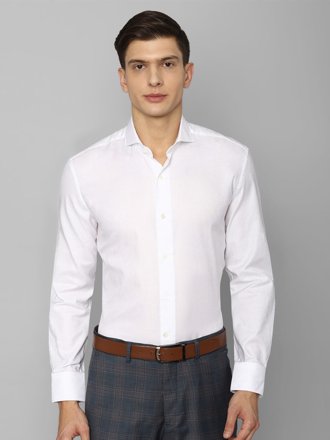 Buy Luxure By Louis Philippe Men White Solid Slim Fit Formal Shirt ...