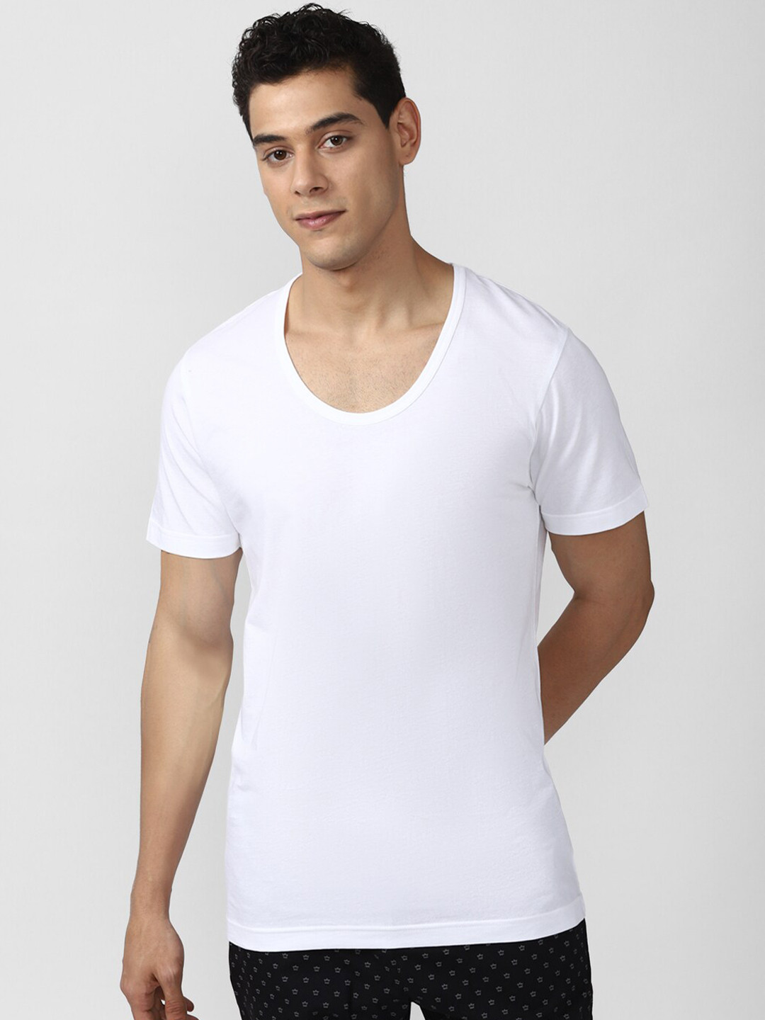 Buy Peter England Men White Pure Cotton Basic Innerwear Vest