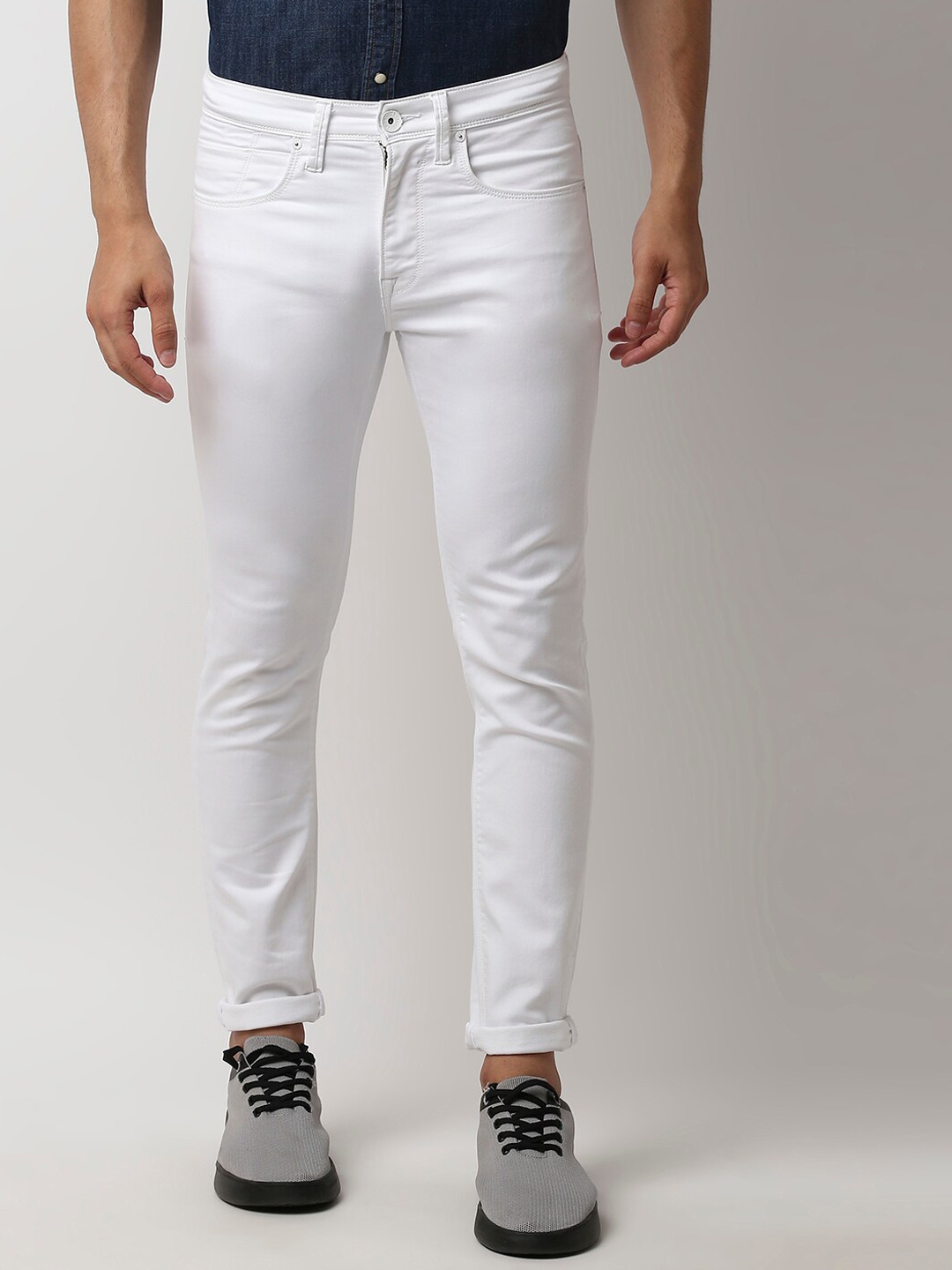 jean shorts with cowboy boots
