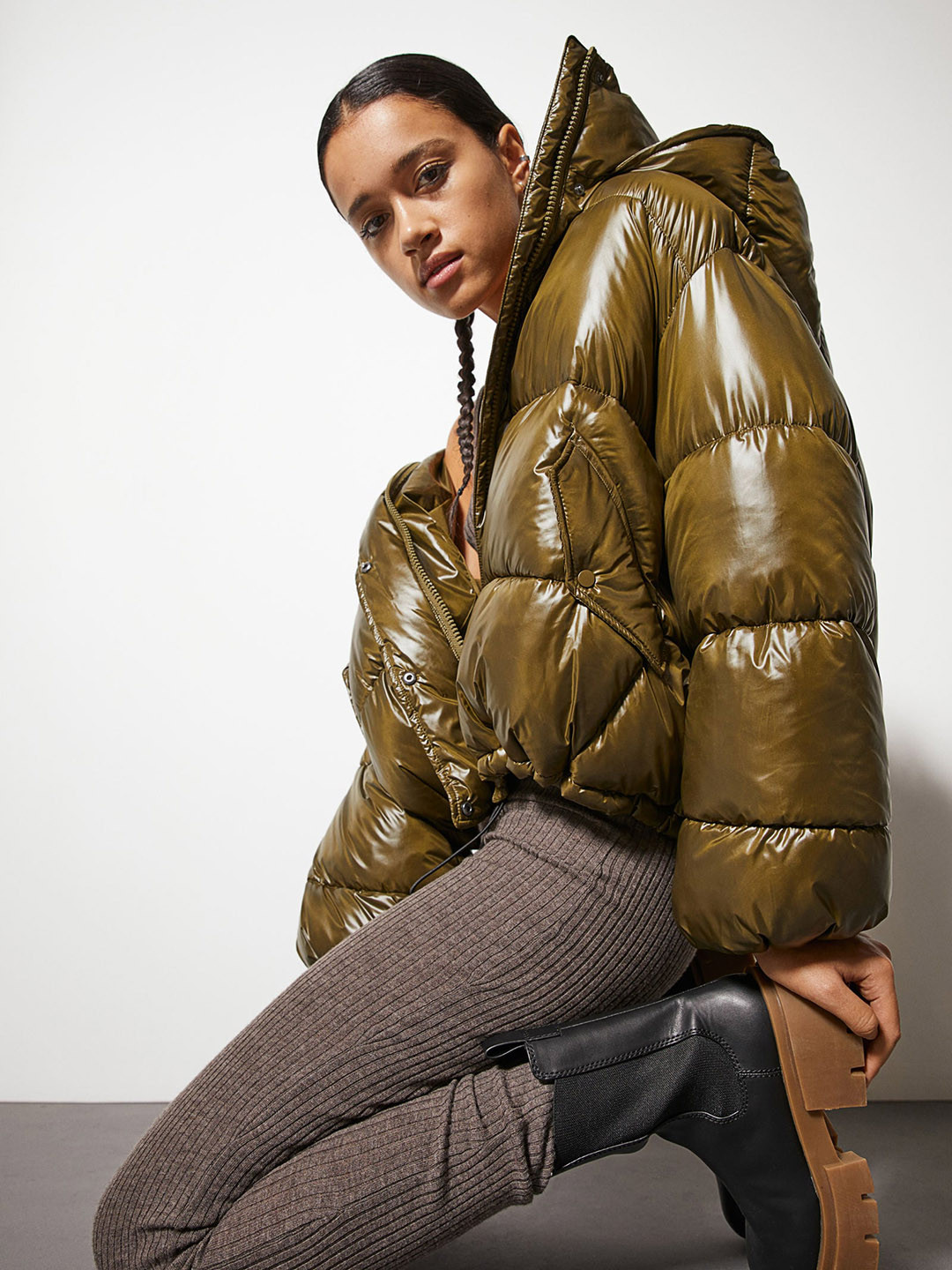 Buy H&M Women Black Solid Platform Chelsea Boots Boots for Women