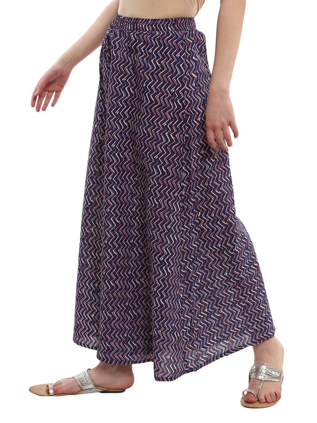 Women Blue & White Kurta & Palazzos