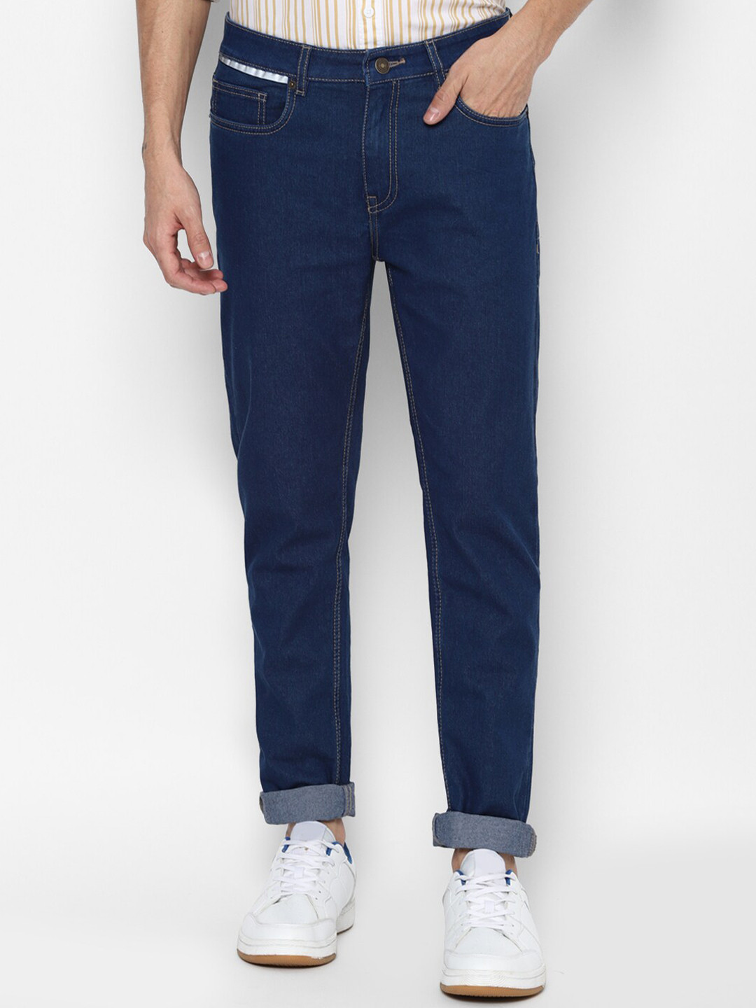 Buy FOREVER 21 Men Mid Rise Straight Fit Regular Length Jeans Jeans