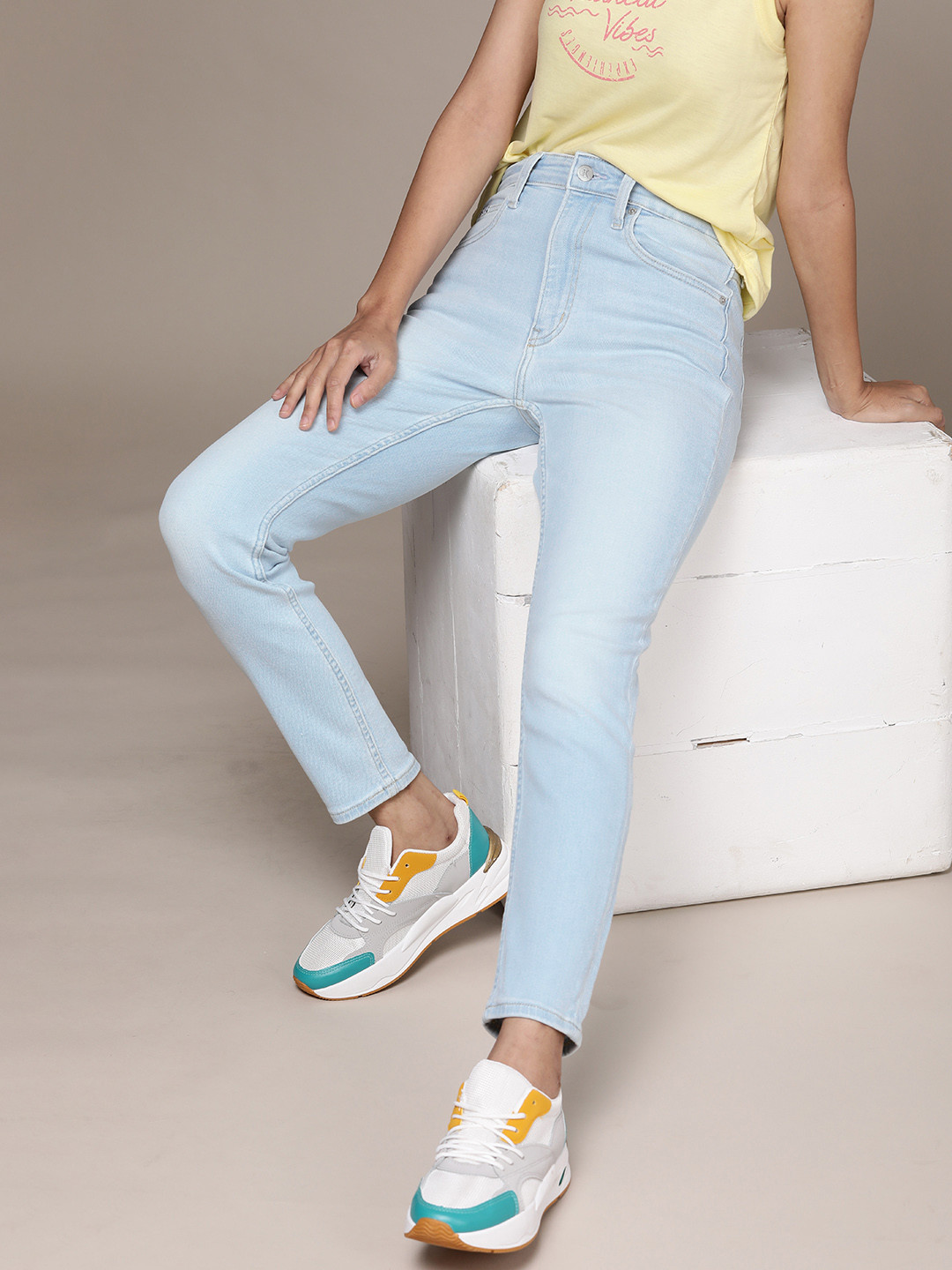 Buy Calvin Klein Jeans Women Blue Skinny Fit High Rise Stretchable