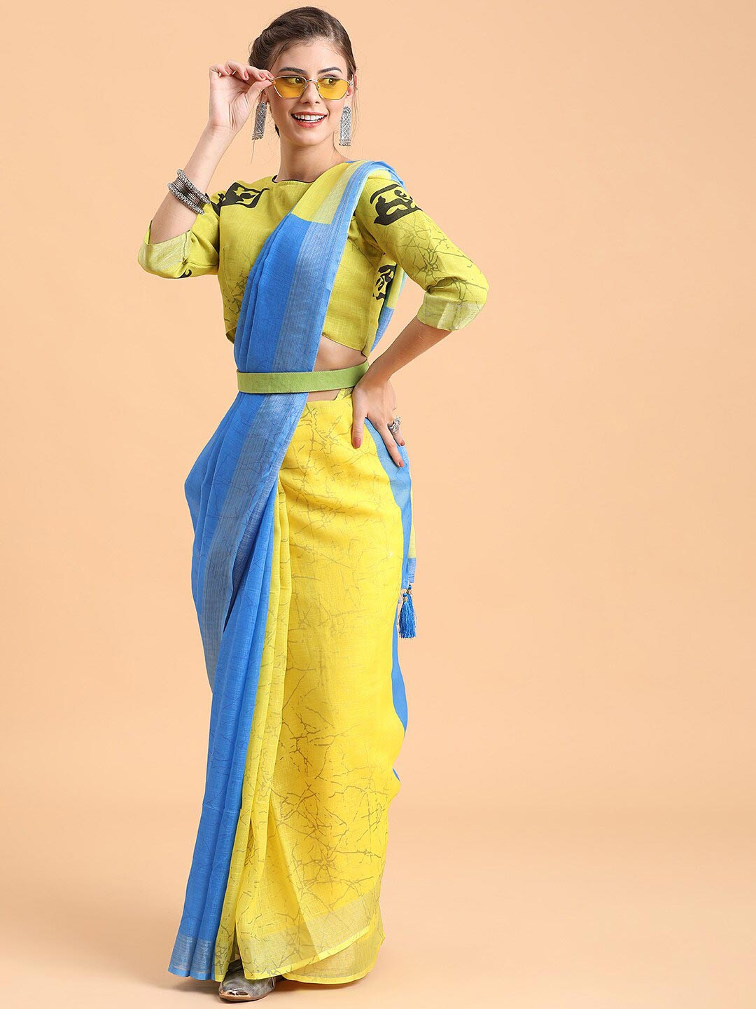 Buy Sangria Yellow &amp; Blue Colourblocked Pure Linen Saree - Sarees for ...