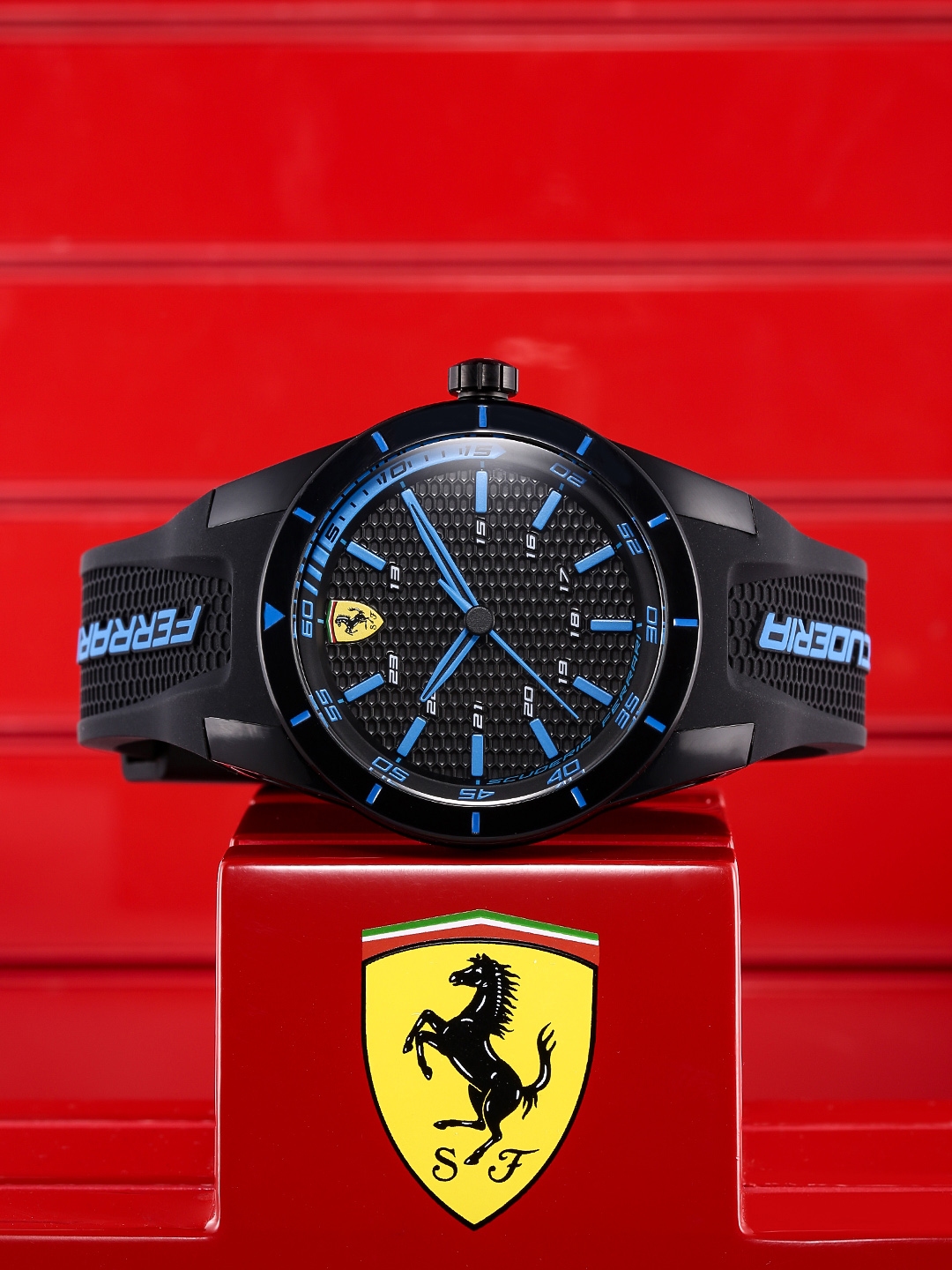 Buy SCUDERIA FERRARI Men Blue Analogue Watch 0830247 - Watches for Men ...
