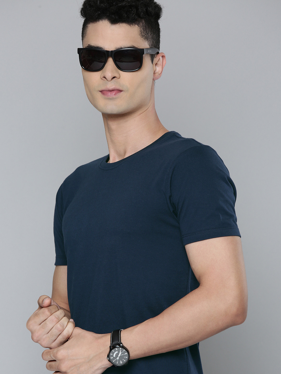 Buy Flying Machine Men Navy Blue Solid Round Neck Knitted Indigo Slim ...