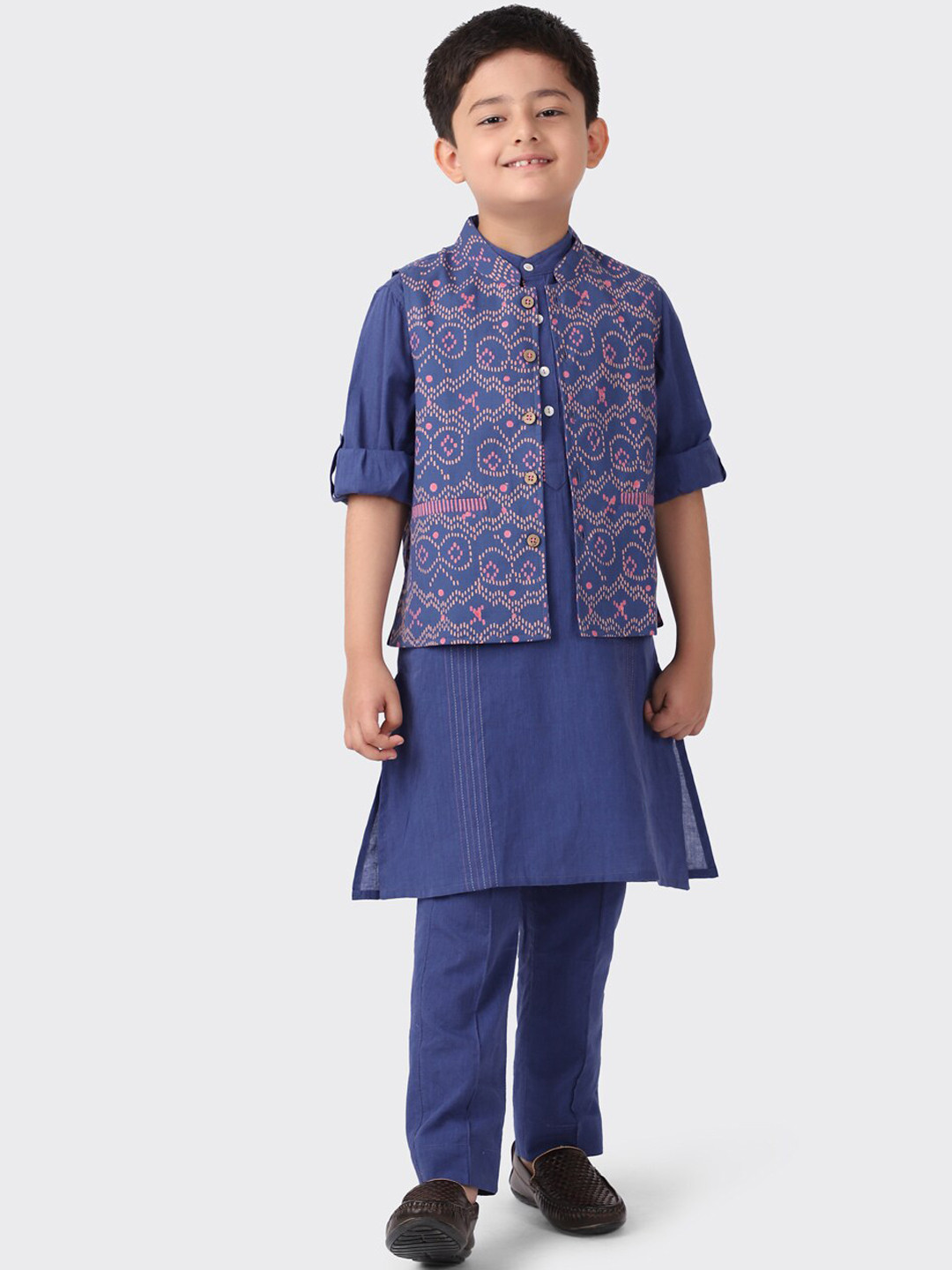Boys Pink Floral Embroidered Kurti With Trousers