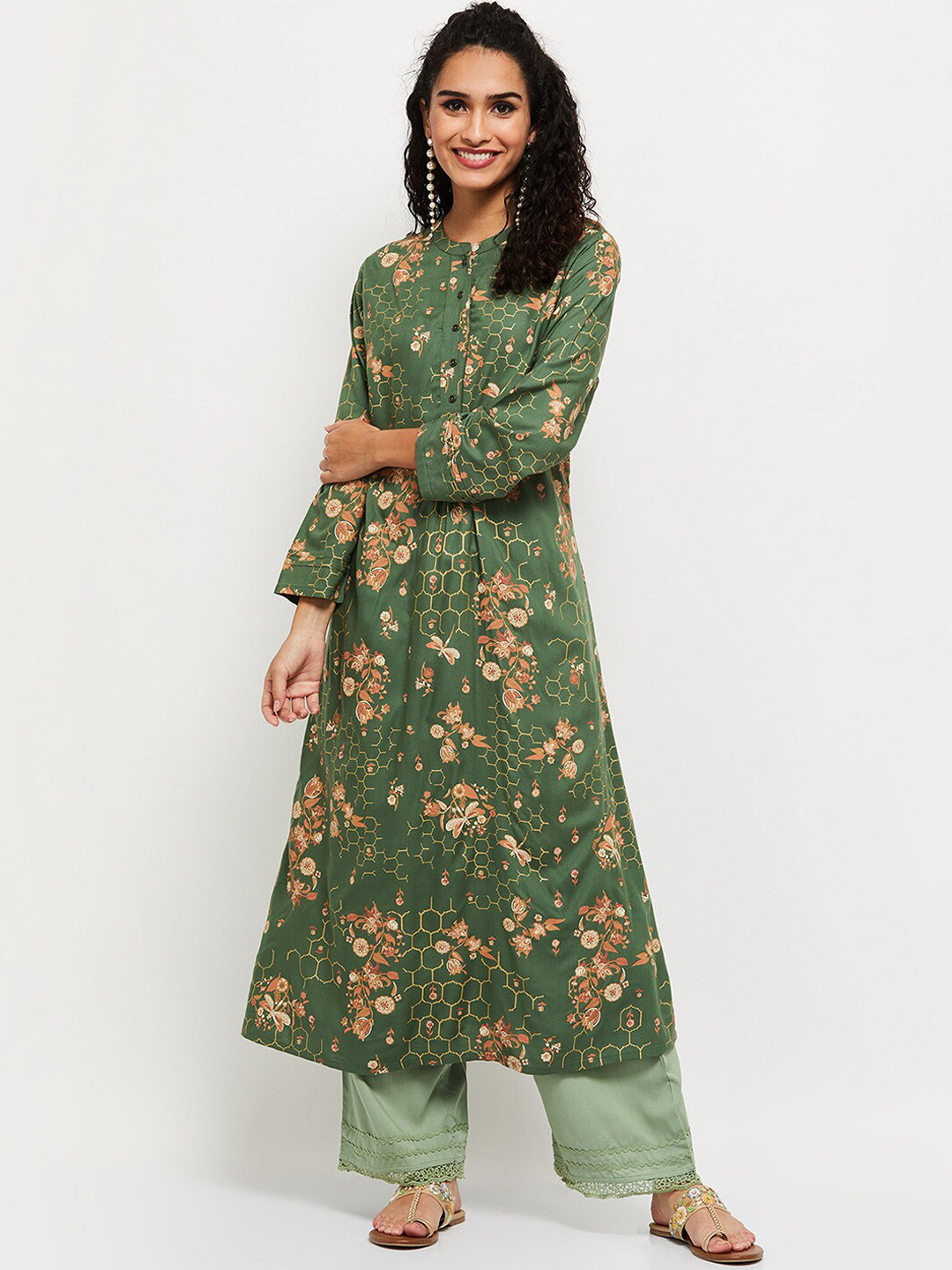 Women Green Printed Sleevless Cotton Anarkali Kurta main image 1
