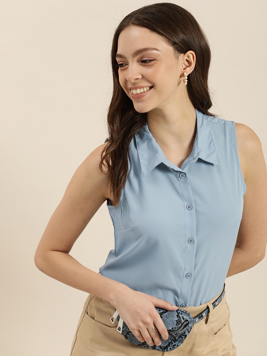 Buy Encore By INVICTUS Women Blue Solid Sleevless Casual Shirt Shirts 