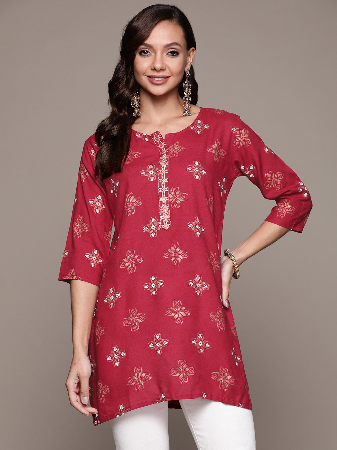 Buy Anubhutee Fuchsia Floral Printed Kurti Kurtis for Women 19093870