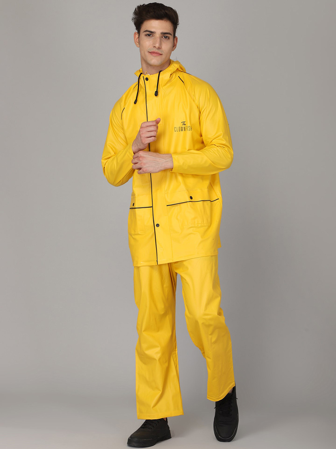 Buy THE CLOWNFISH Men Yellow Solid Waterproof And Seam Sealed Rain Suit