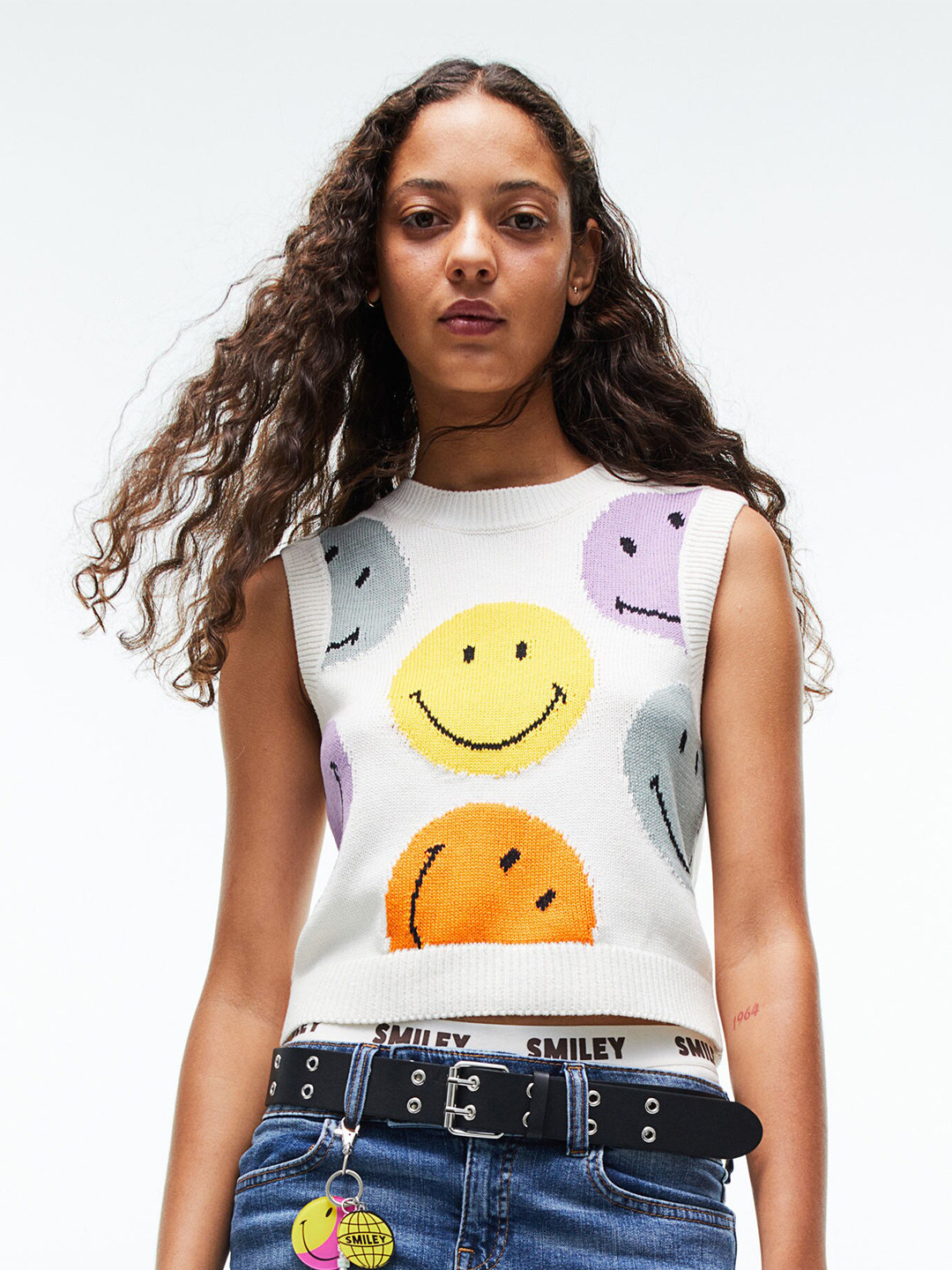 Buy H&M Women Multicoloured Jacquard Knit Sweater Vest Sweaters for Women 19162120 Myntra