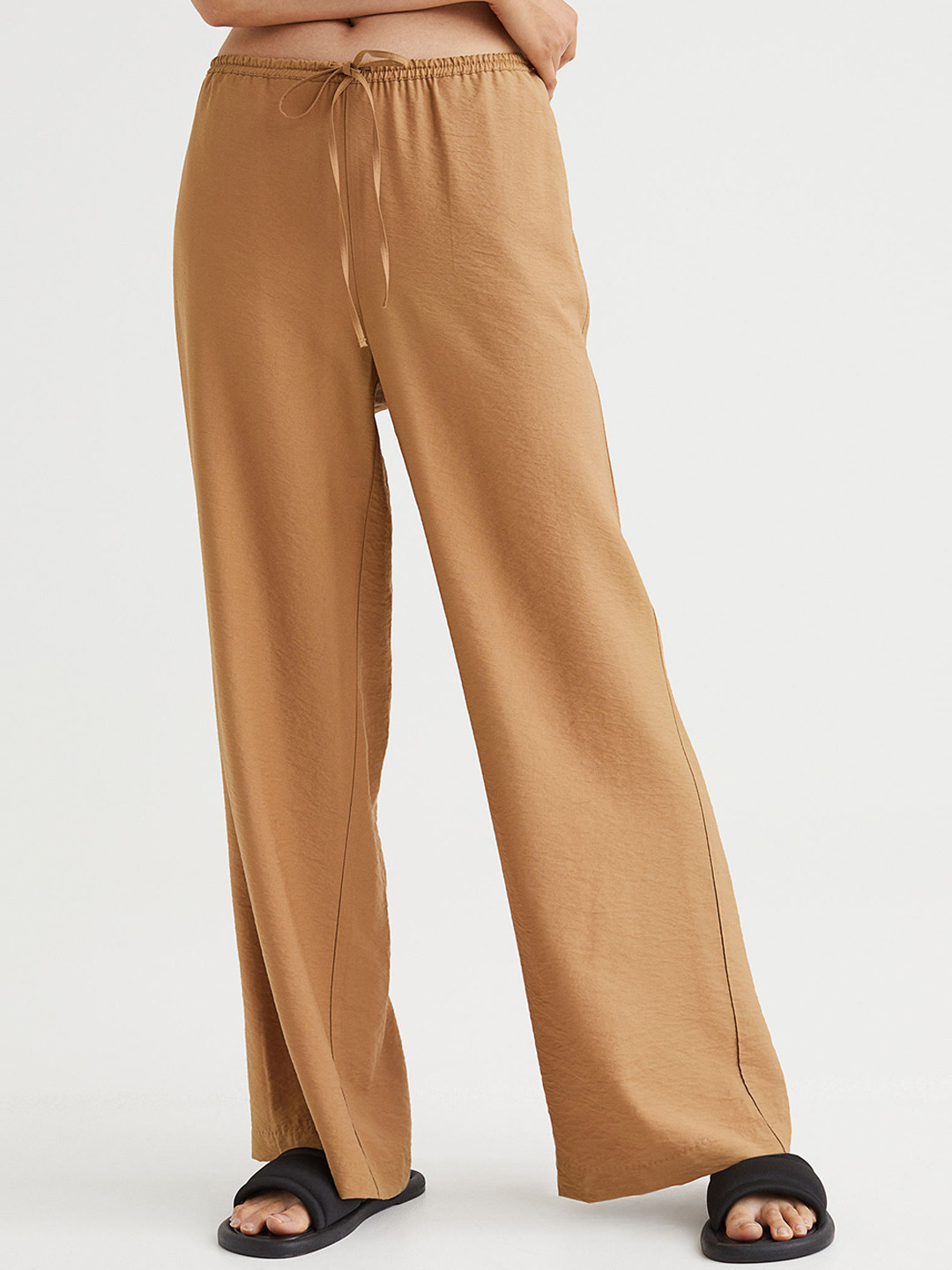 Buy H&M Women Beige Straight Fit Trousers Trousers for Women 19216900