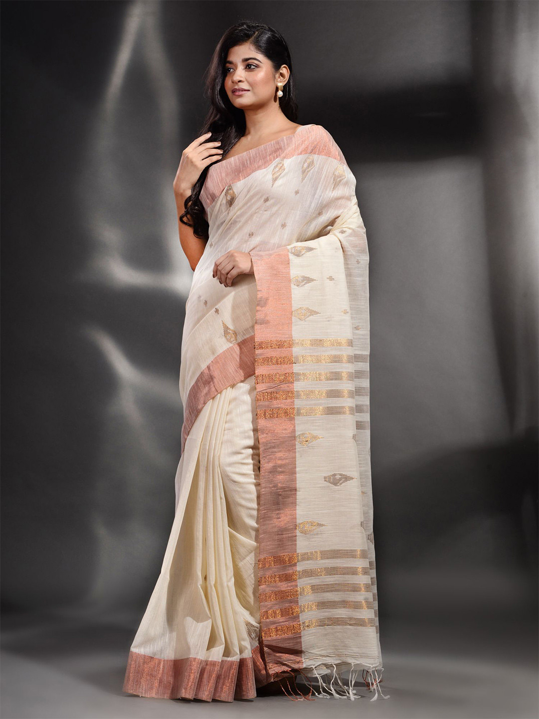 Buy Arhi White & Gold Toned Woven Design Zari Pure Cotton Saree