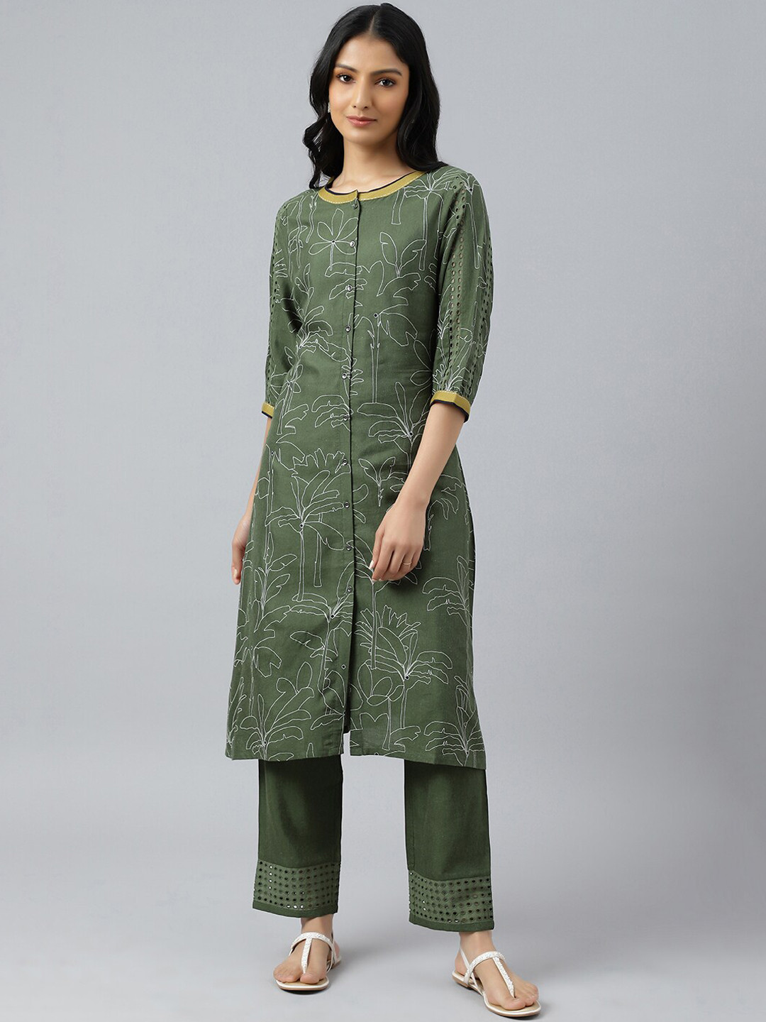 Women Pastel Green Three-Quarter Sleeves Solid Flared Pure Cotton Kurta With Schiffli Trouser main image 1