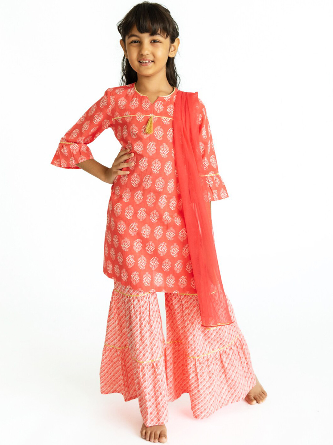 Girls Peach Floral Printed Panelled Pure Cotton Kurta With Sharara