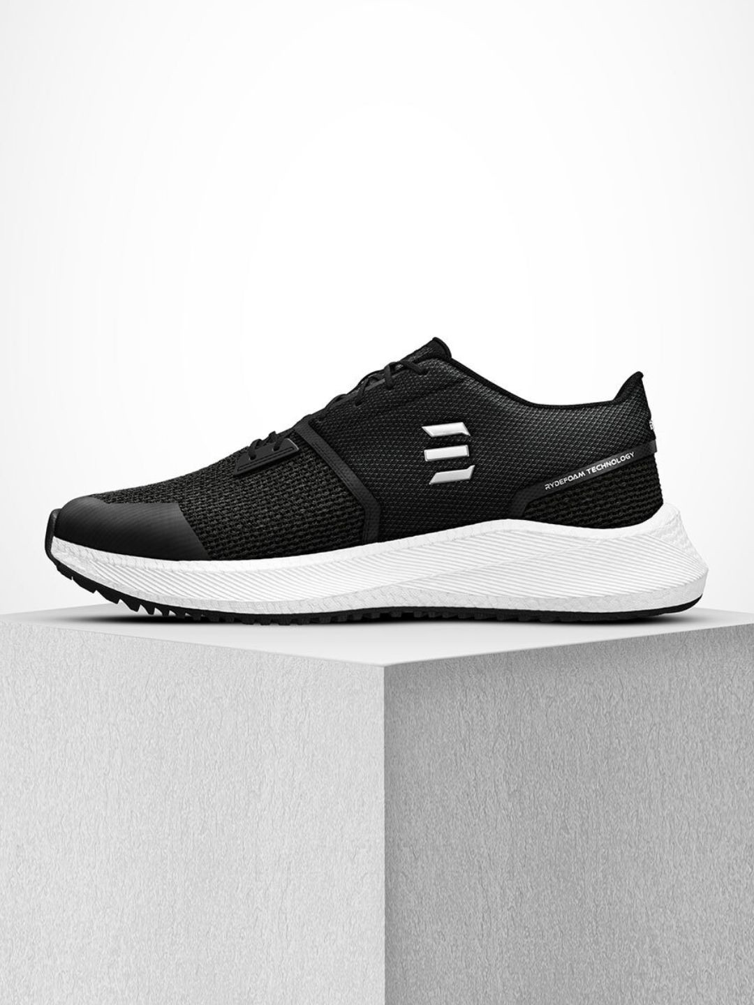 Buy ELEVAR Men Black HYPERFLO Training Or Gym Sports Shoes Sports