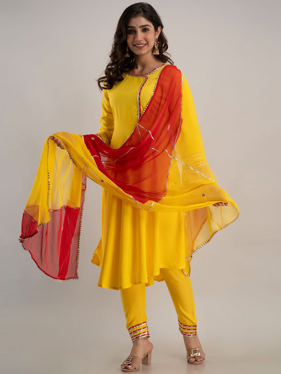 Women Yellow Printed Straight Kurta Trousers With Dupatta set