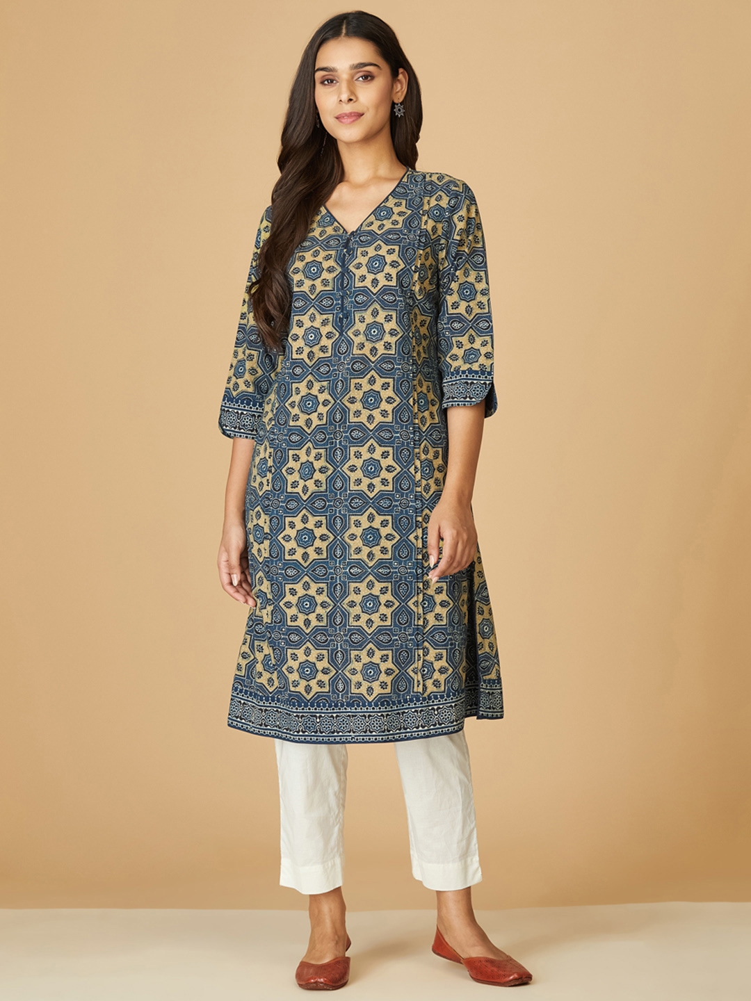 Buy Fabindia Women Blue & Beige Ajrakh Print Pure Cotton Straight Kurta ...