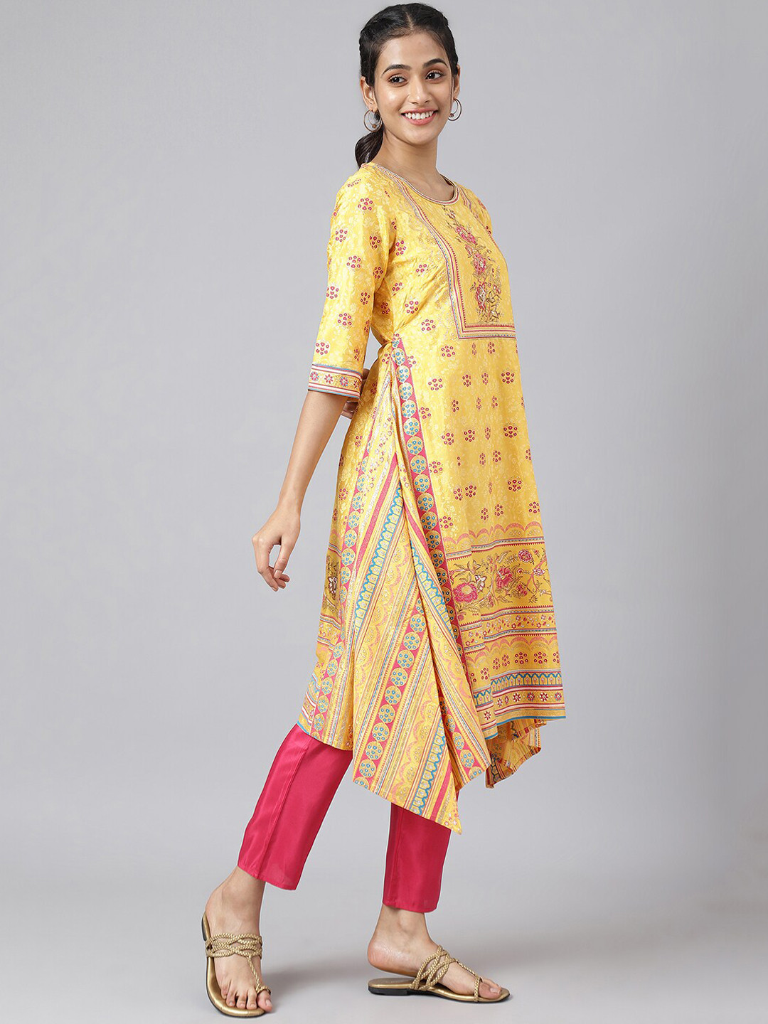 Women Yellow Ethnic Printed Straight Kurta With Three Quarter Sleeves