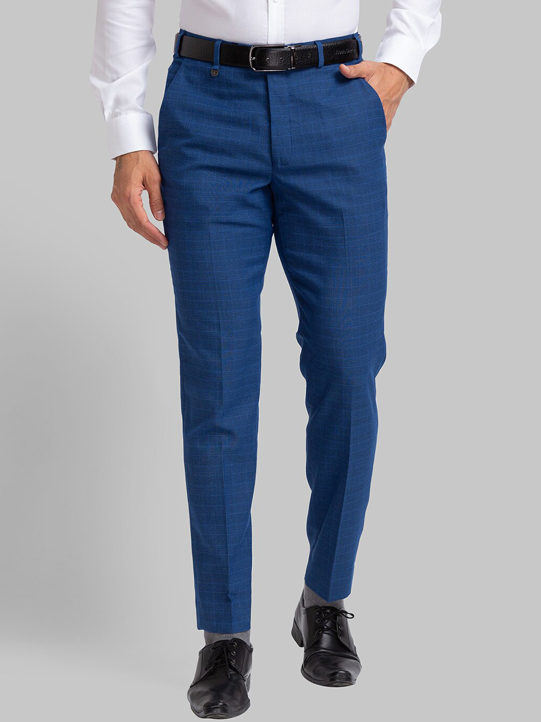 Buy Park Avenue Men Blue Checked Formal Trousers - Trousers for Men ...
