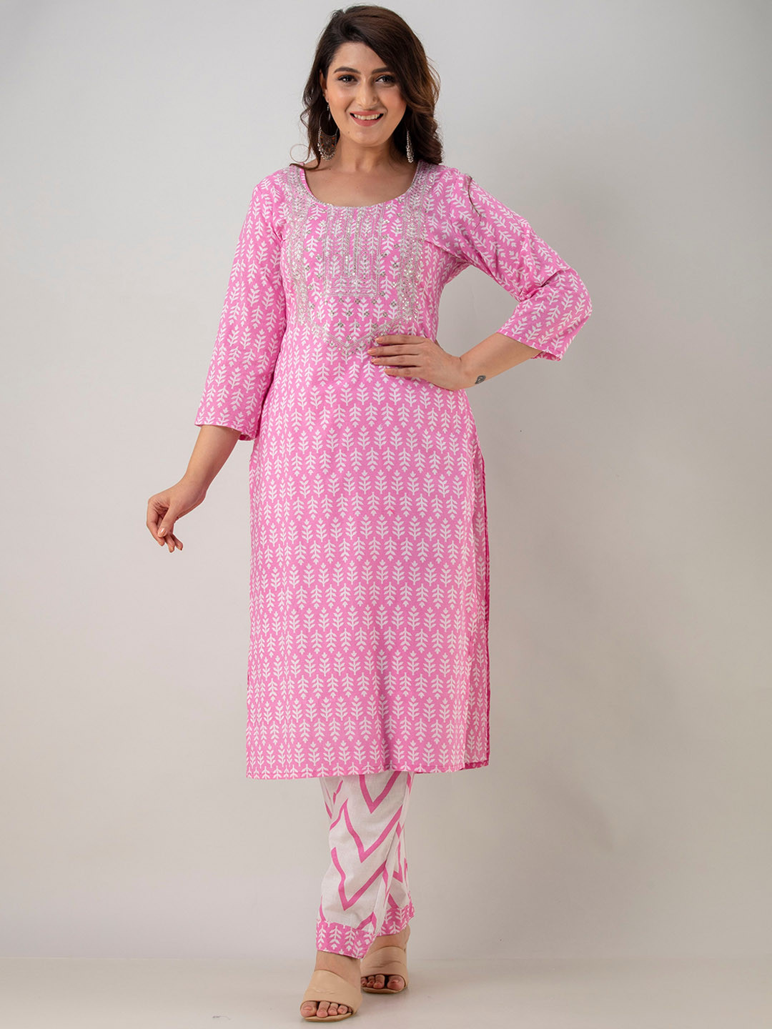 Women Pink Floral Printed Kurta