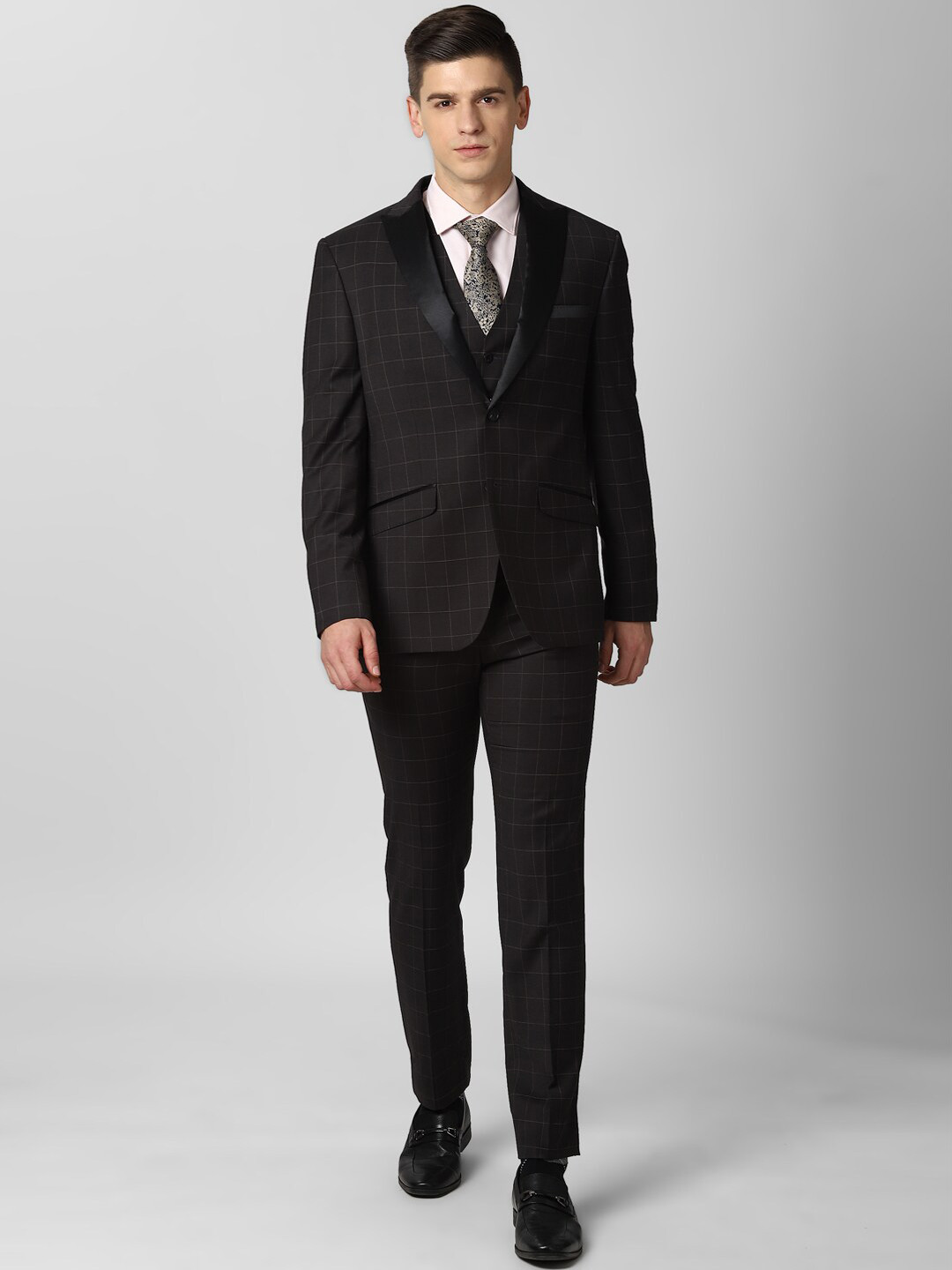 Buy Peter England Elite Men Black Checked Slim Fit Single Breasted