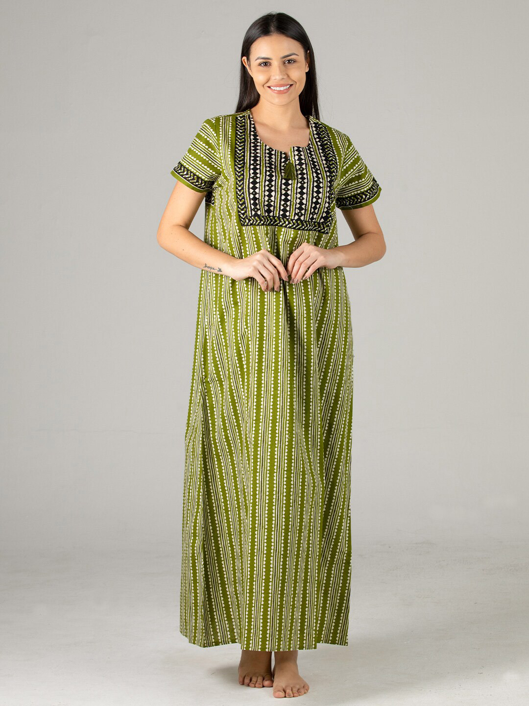 BLACK GREEN AVAKADO PRINTED NIGHT WEAR