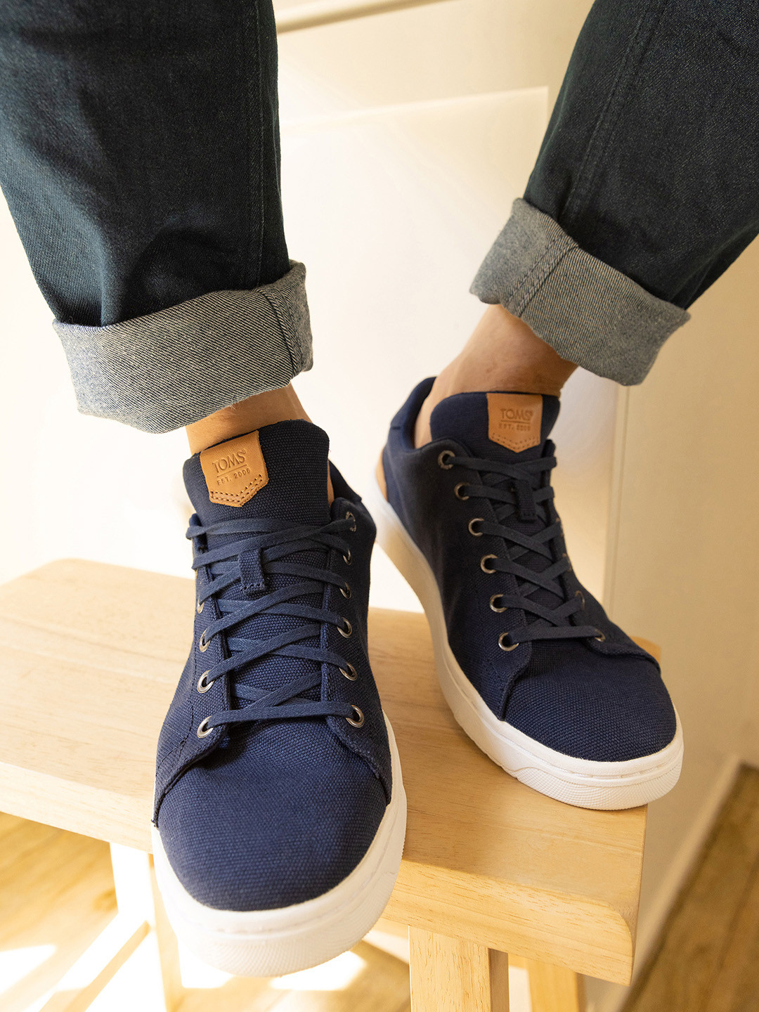 mens blue toms shoes