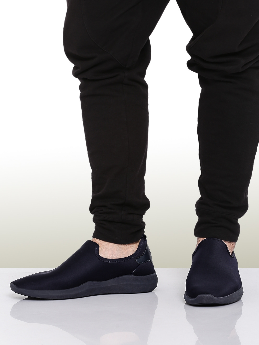 slip on shoes myntra