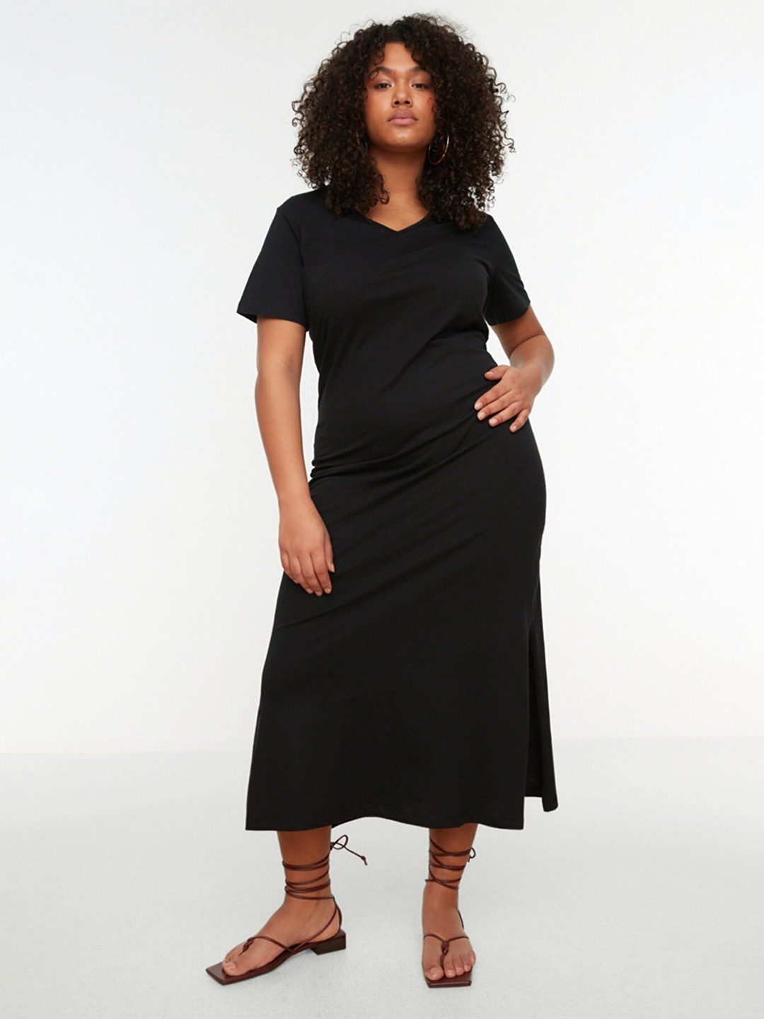 black white women's dresses and Dress Edit: Classy Fashion Inspo with Elegant Evening Black Crushed Velvet Bell-Sleeve Size:US 2 Occasion:Wedding Guest