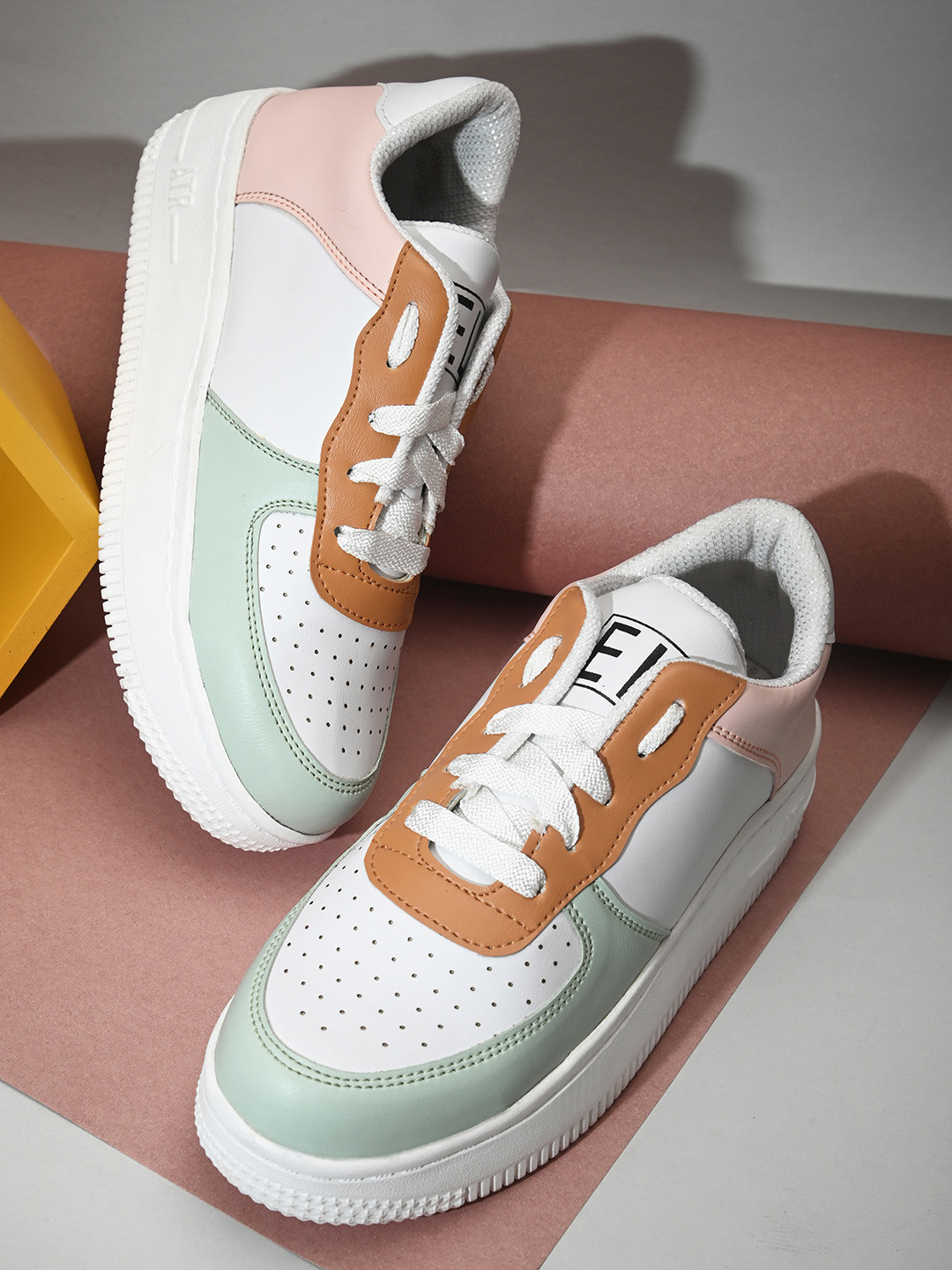 Buy El Paso Women White & Green Colourblocked Lightweight Sneakers