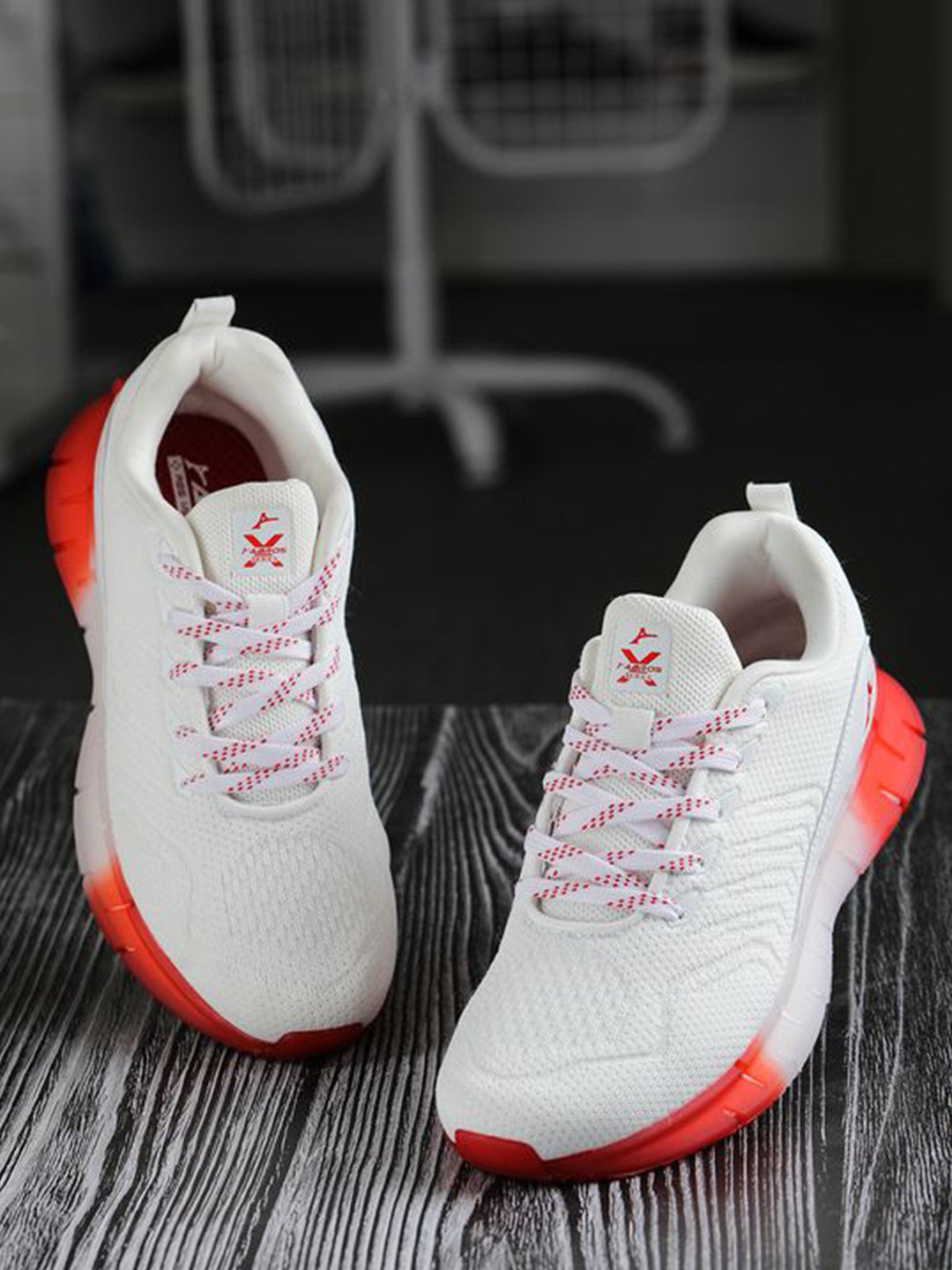 sports shoes sports shoes