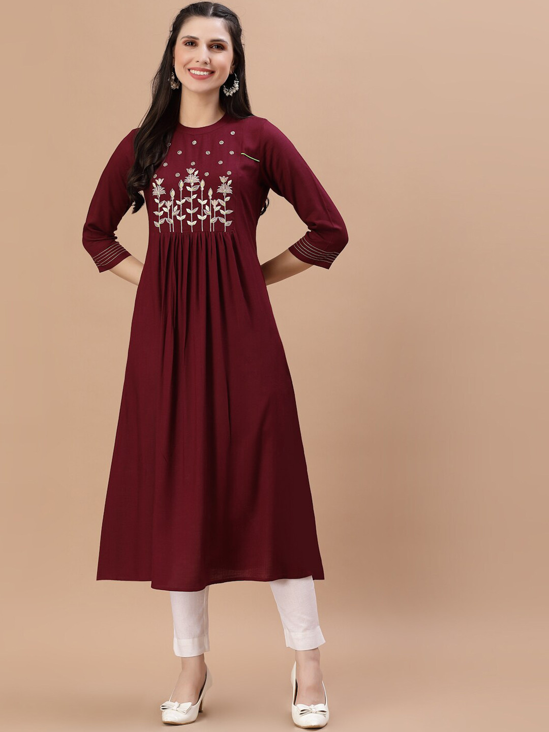 Women Maroon & White Cambric Tired Kurta With Pencil Pants