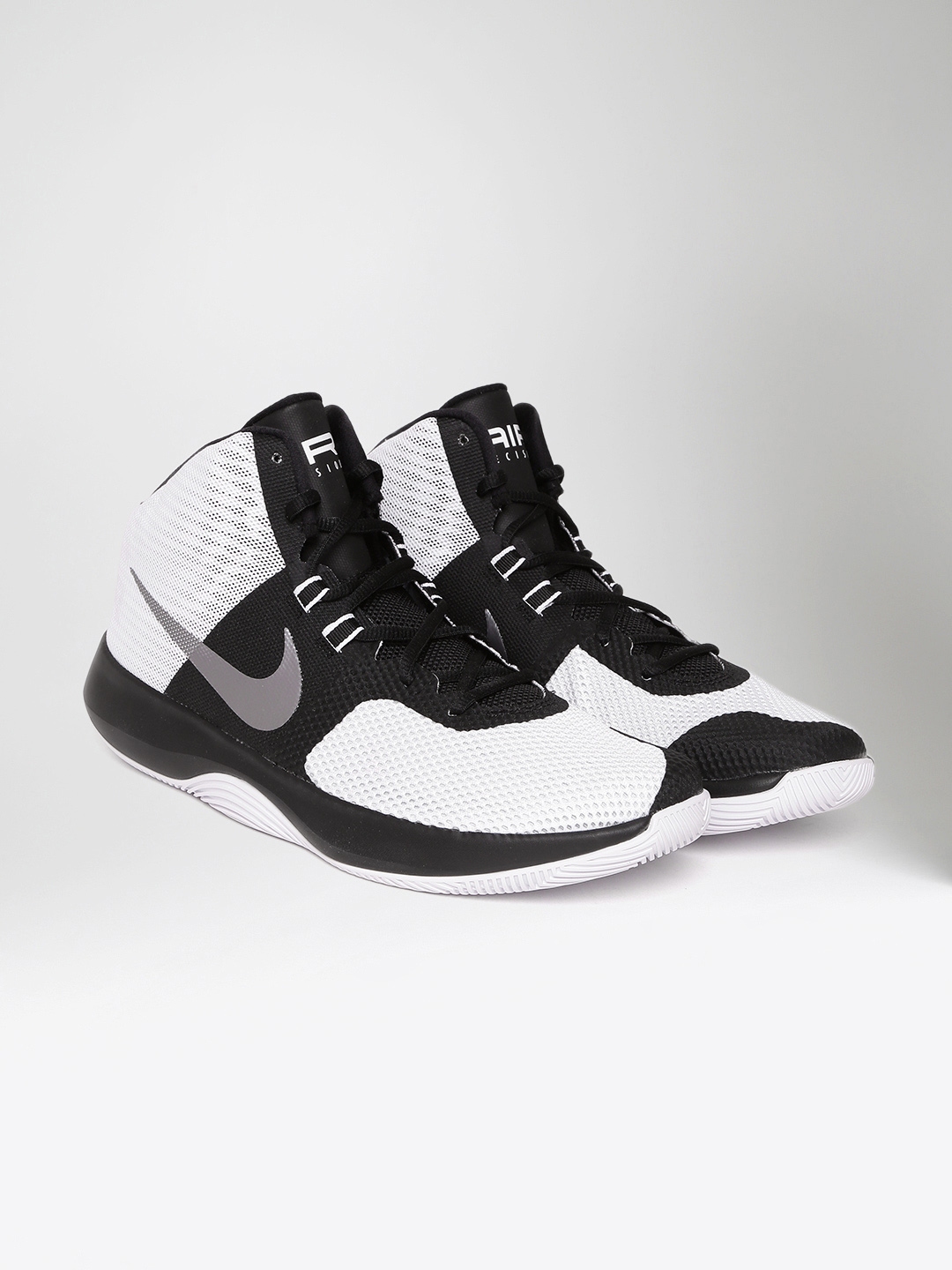 mid top basketball shoes nike